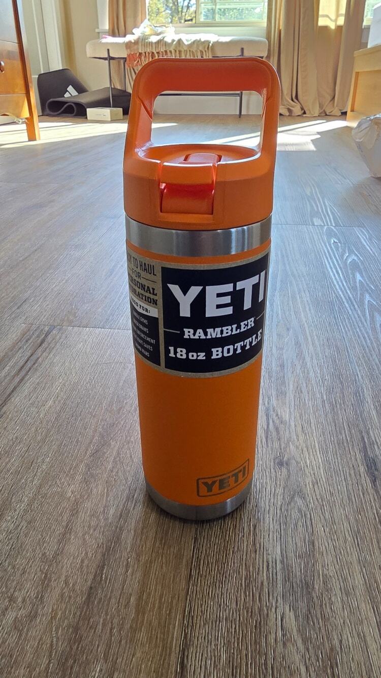 YETI Rambler 18 oz King Crab Orange BPA Free Bottle with Chug Cap